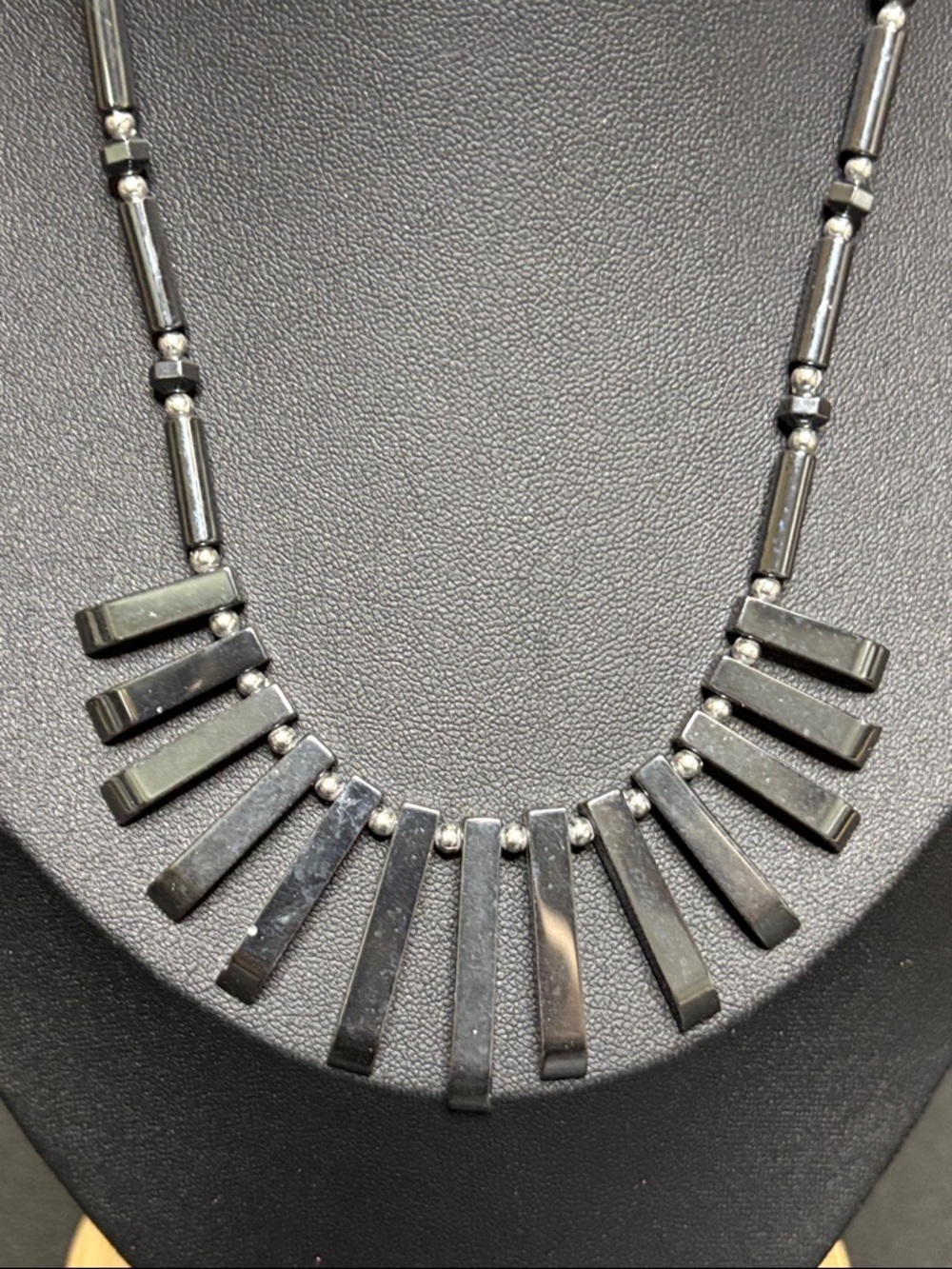 Hematite Collar Beaded Silver Tone Necklace Minimalist - Picture 2 of 7